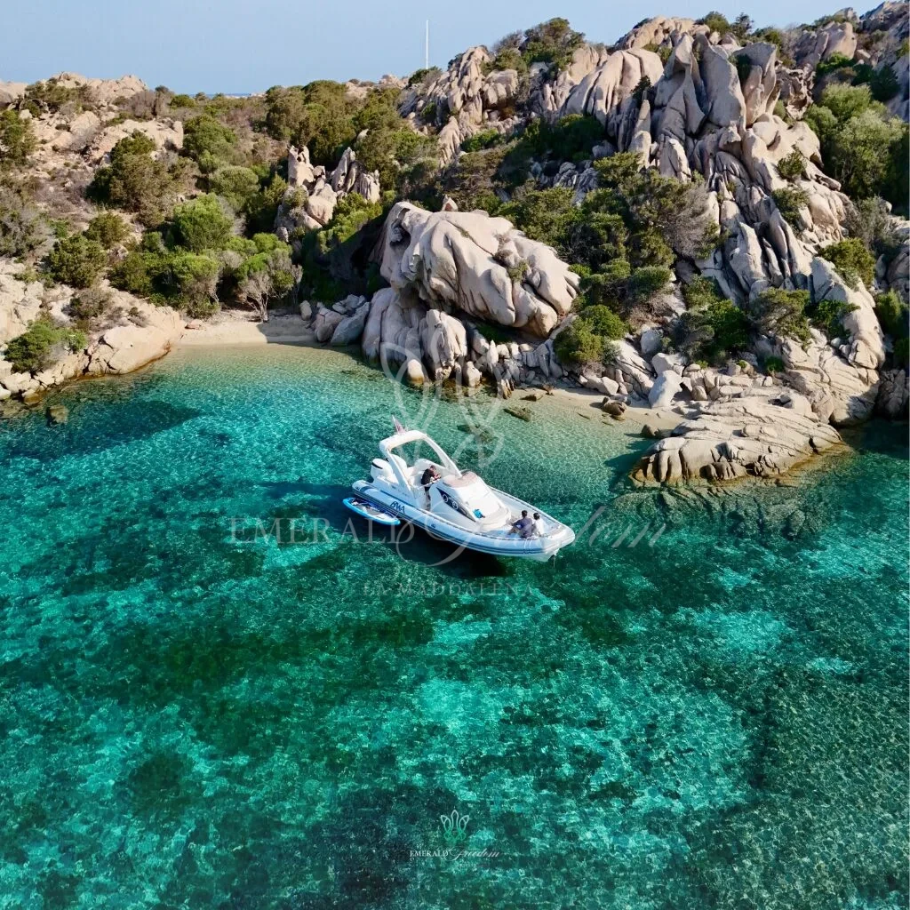 Esperienze luxury in barca a La Maddalena firmate Emerald Freedom La Maddalena